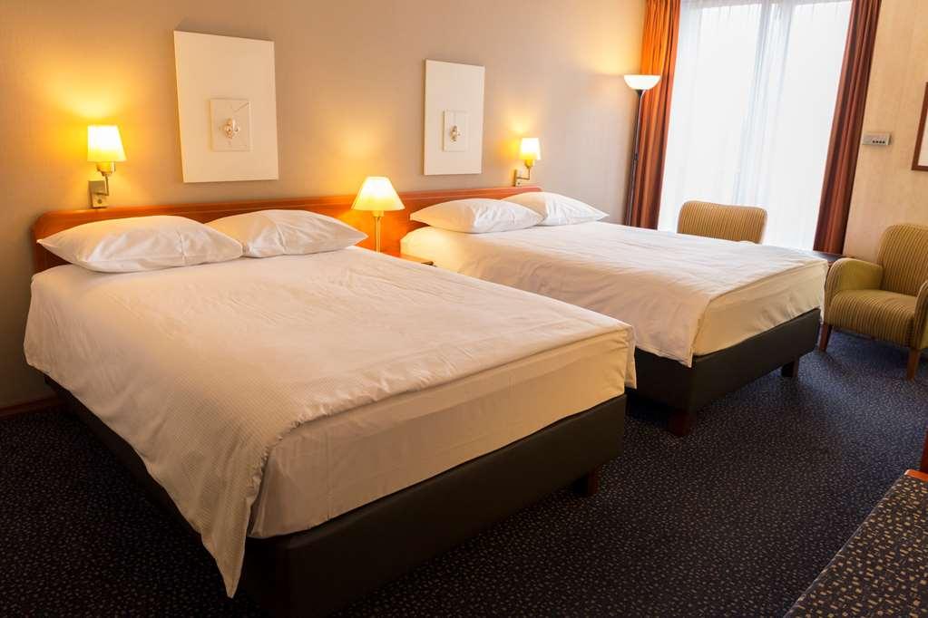 Van Der Valk Hotel Antwerpen Room photo